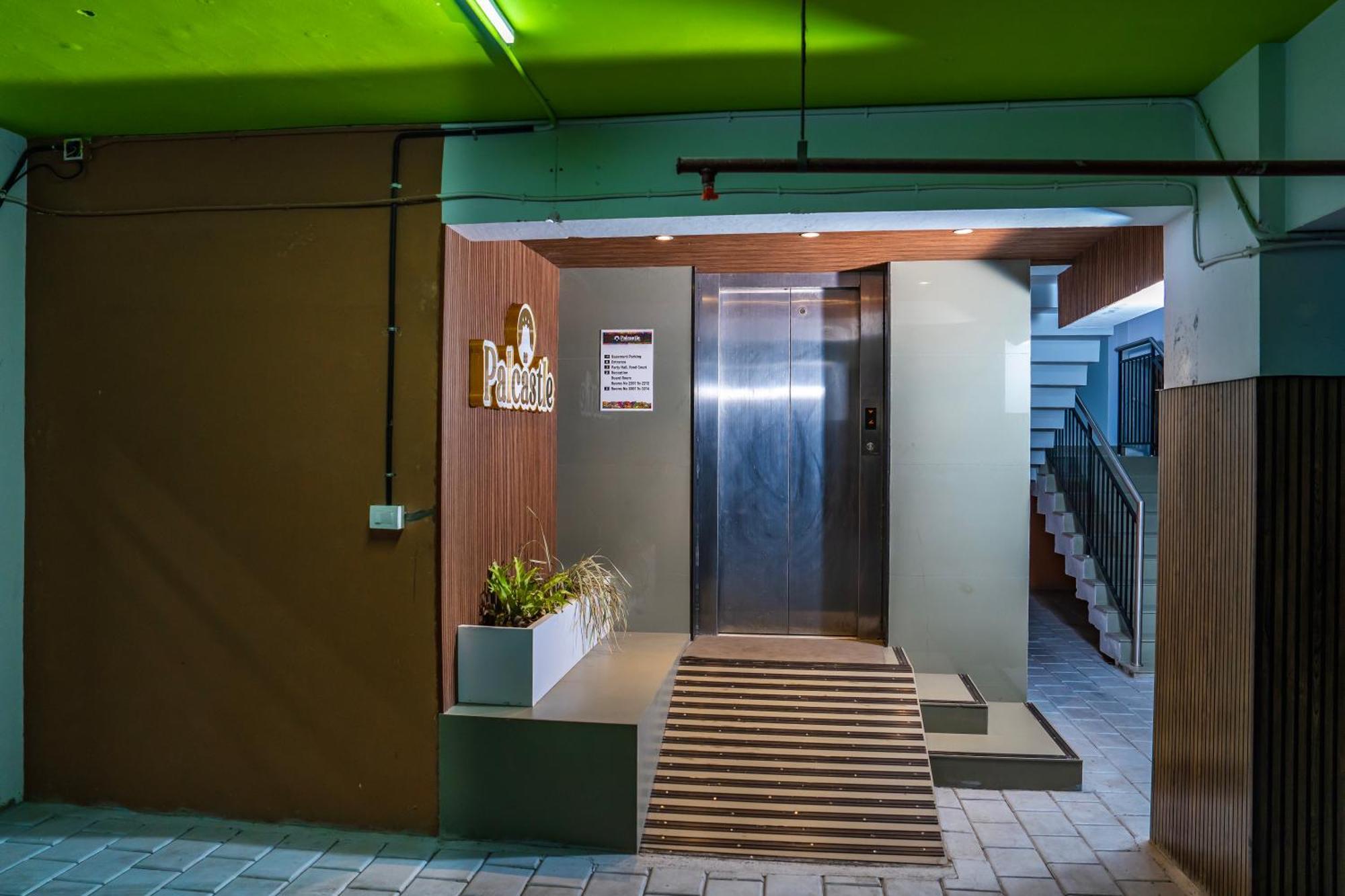 帕拉克卡德 Palcastle Regency酒店 外观 照片